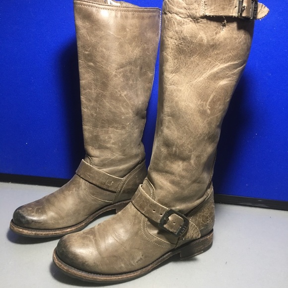 Frye Shoes - Frye boots women’s sz 7 B